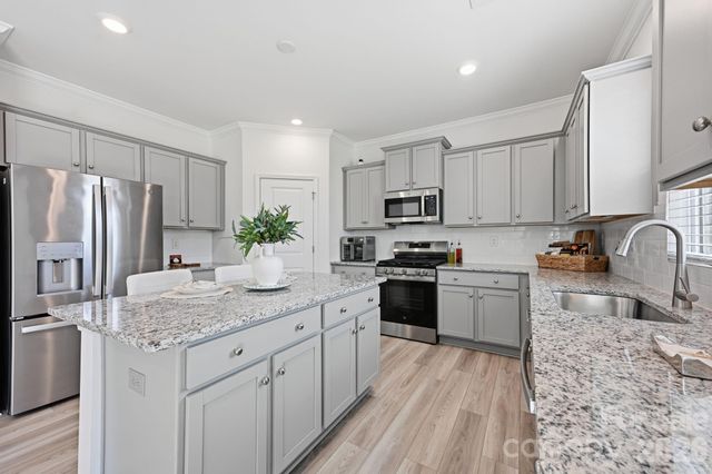 2062 Van Buren Road, Sherrills Ford, NC 28673
