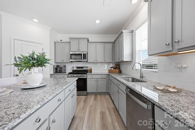2062 Van Buren Road, Sherrills Ford, NC 28673