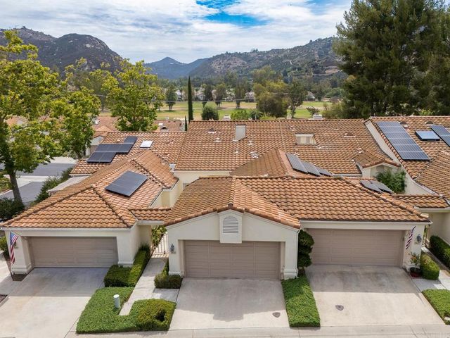 29665 Castle Creek Ln, Escondido, CA 92026
