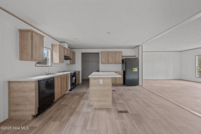 106 Lynnwayne Circle, Havelock, NC 28532