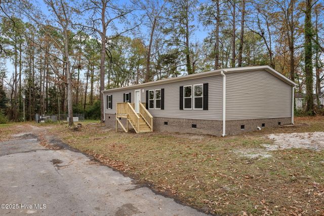 106 Lynnwayne Circle, Havelock, NC 28532