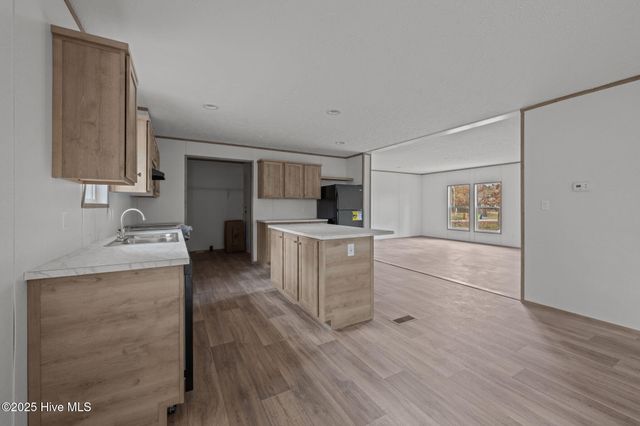 106 Lynnwayne Circle, Havelock, NC 28532