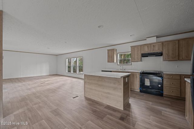 106 Lynnwayne Circle, Havelock, NC 28532