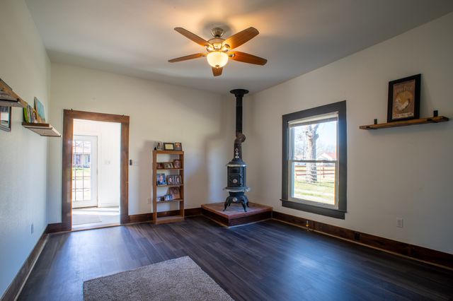 108 S Avenue C, Wortham, TX 76693
