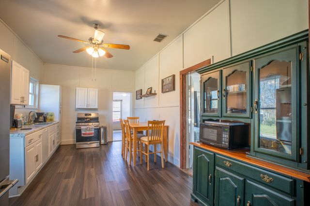 108 S Avenue C, Wortham, TX 76693