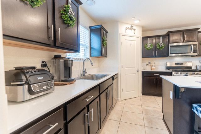 3310 N Church Street, Visalia, CA 93291