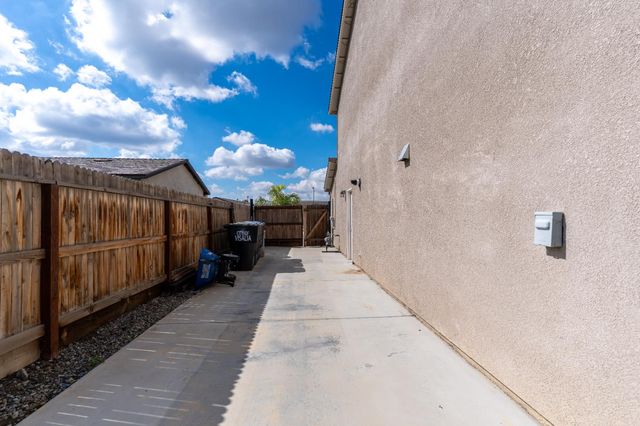 3310 N Church Street, Visalia, CA 93291