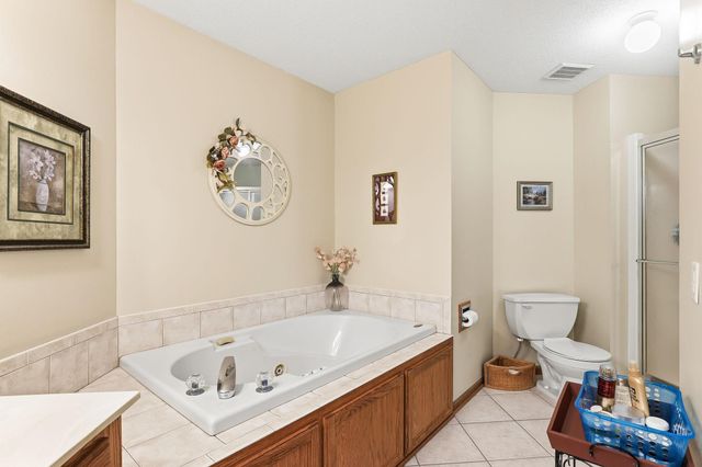 8813 Stonebrooke Court, Woodbury, MN 55125