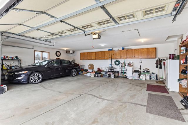 8813 Stonebrooke Court, Woodbury, MN 55125