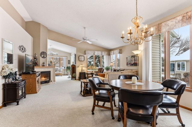 8813 Stonebrooke Court, Woodbury, MN 55125