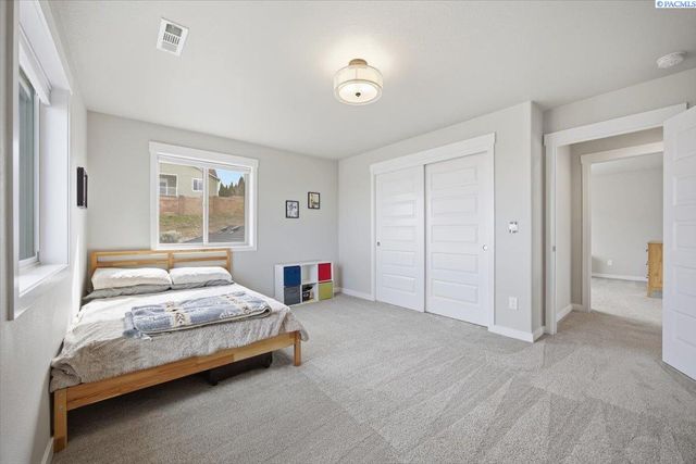 6557 Argos St., West Richland, WA 99353