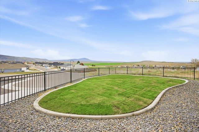 6557 Argos St., West Richland, WA 99353