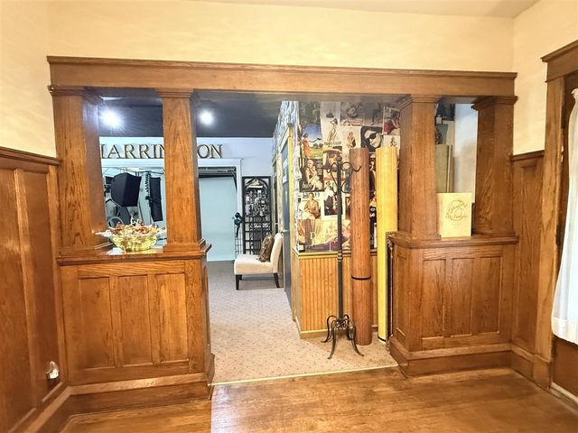 2 E Ash Street, Three Oaks, MI 49128