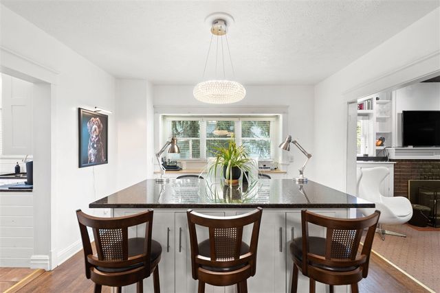 2 E Ash Street, Three Oaks, MI 49128