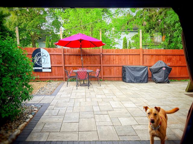 2 E Ash Street, Three Oaks, MI 49128