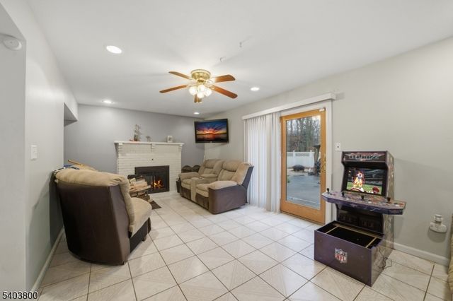 2 Pioneer Dr, Howell Twp., NJ 07731