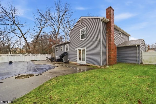 2 Pioneer Dr, Howell Twp., NJ 07731