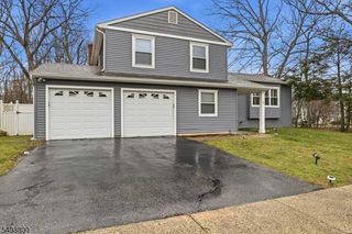 2 Pioneer Dr, Howell Twp., NJ 07731
