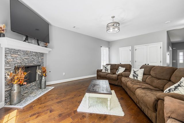 160 Hunting Creek Way, Midland, GA 31820