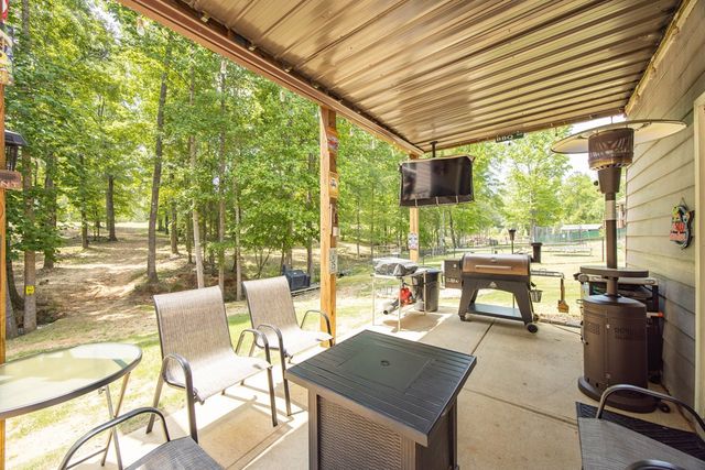 160 Hunting Creek Way, Midland, GA 31820