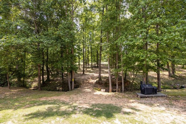 160 Hunting Creek Way, Midland, GA 31820