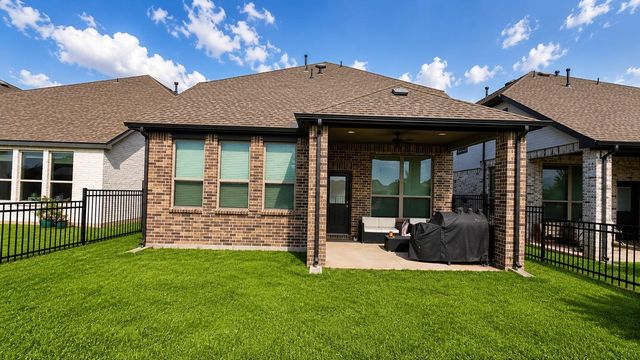 937 Newport Creek Drive, Katy, TX 77493
