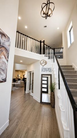 937 Newport Creek Drive, Katy, TX 77493