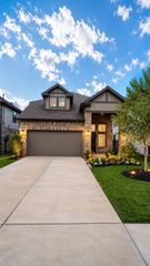 937 Newport Creek Drive, Katy, TX 77493
