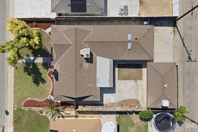 4208 Starling Drive, Bakersfield, CA 93309