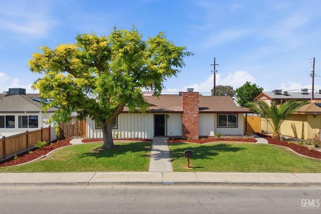 4208 Starling Drive, Bakersfield, CA 93309