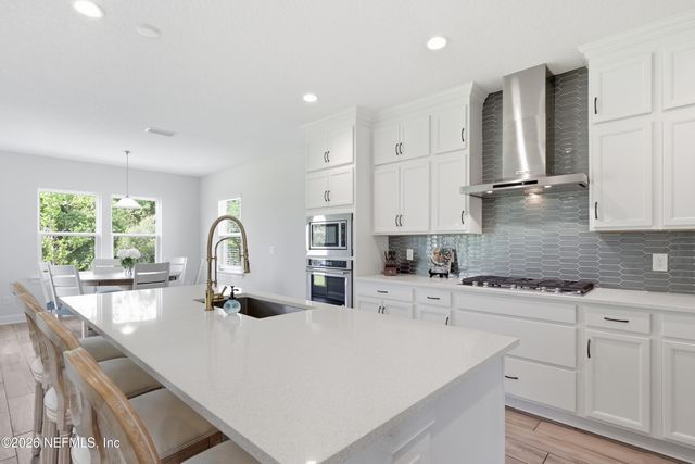 275 RANCH LAND Circle, St. Johns, FL 32259