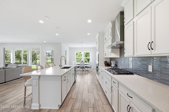 275 RANCH LAND Circle, St. Johns, FL 32259