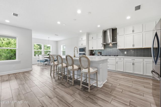 275 RANCH LAND Circle, St. Johns, FL 32259