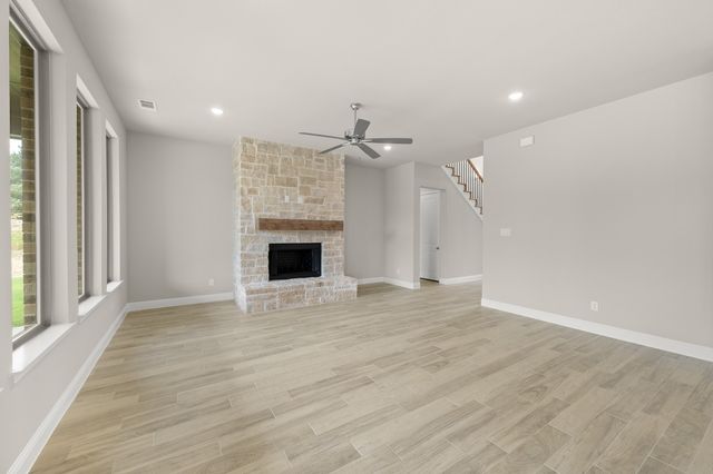 127 Oak Meadow Lane, Weatherford, TX 76085