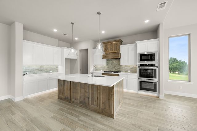 127 Oak Meadow Lane, Weatherford, TX 76085