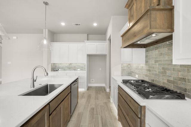 127 Oak Meadow Lane, Weatherford, TX 76085