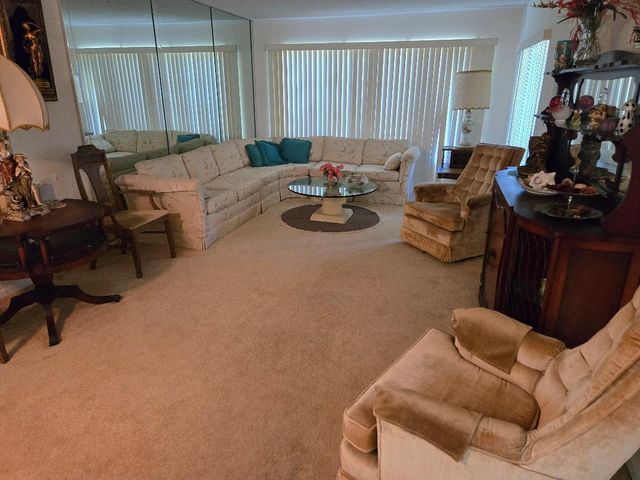 13383 Pineapple Palm Court, Delray Beach, FL 33484
