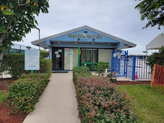 13383 Pineapple Palm Court, Delray Beach, FL 33484