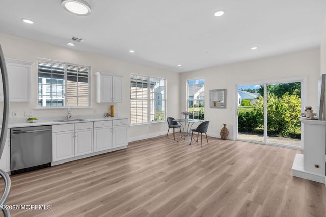 4 Quail Road, Barnegat, NJ 08005