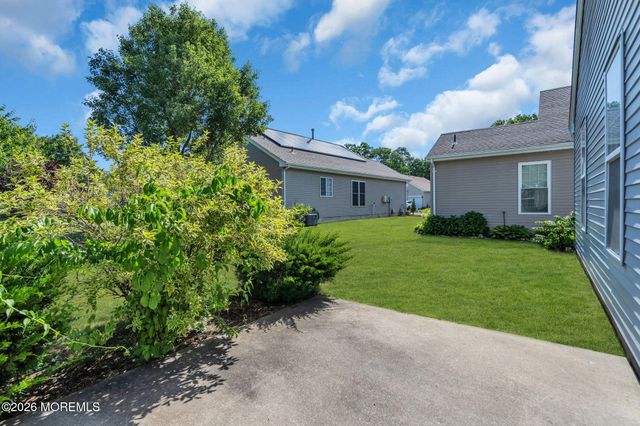 4 Quail Road, Barnegat, NJ 08005