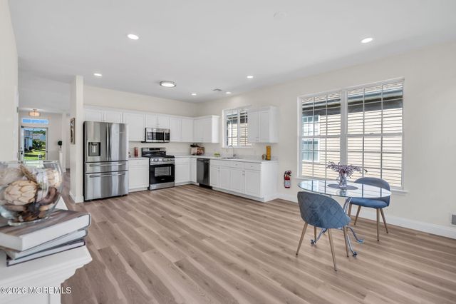 4 Quail Road, Barnegat, NJ 08005