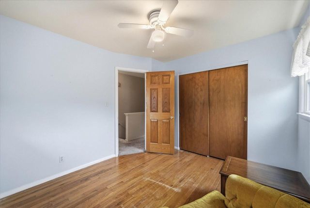 1542 N Lakeview AVENUE, Port Washington, WI 53074