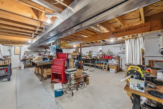 1542 N Lakeview AVENUE, Port Washington, WI 53074