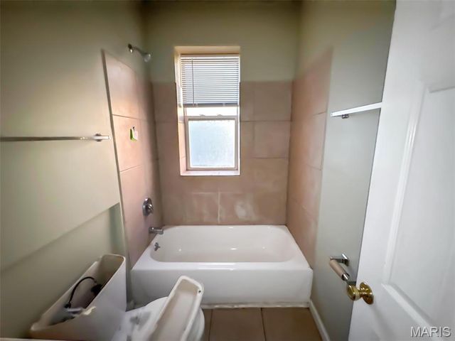 6220 Vermont Avenue, St Louis, MO 63111