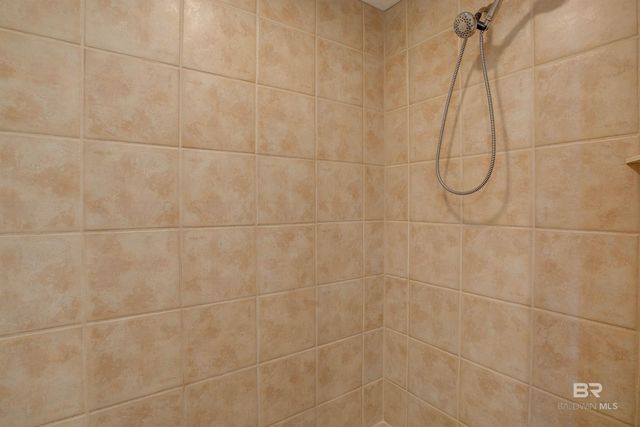 612 Lost Key Drive 704-B, Pensacola, FL 32507