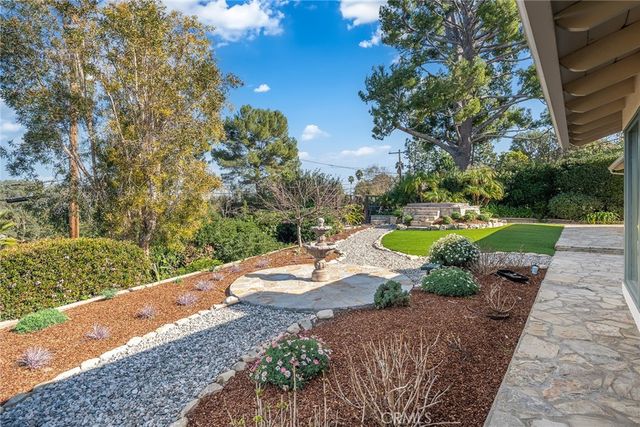 4 Deerhill, Rolling Hills Estates, CA 90274