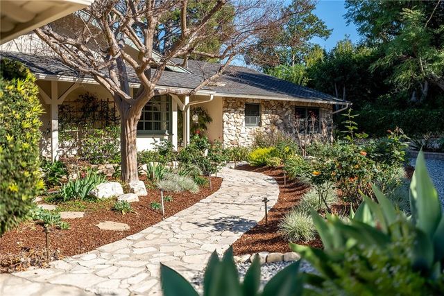 4 Deerhill, Rolling Hills Estates, CA 90274