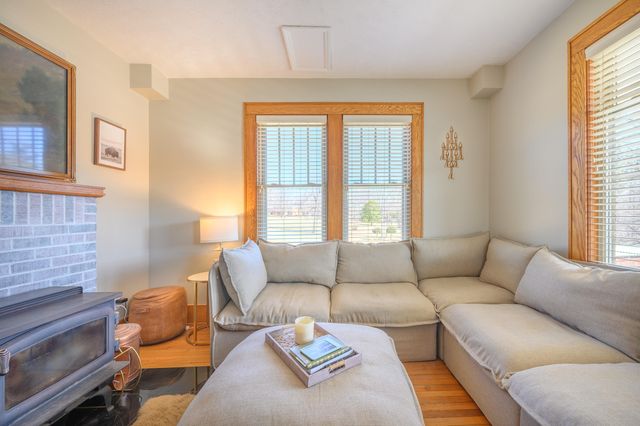 132 Christiansburg NE, Floyd, VA 24091