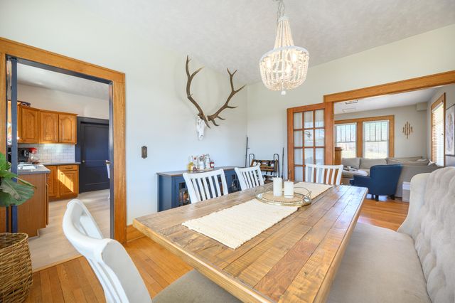 132 Christiansburg NE, Floyd, VA 24091
