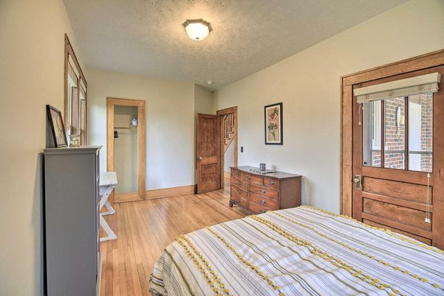 132 Christiansburg NE, Floyd, VA 24091